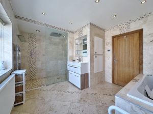 Photo 21- click for photo gallery